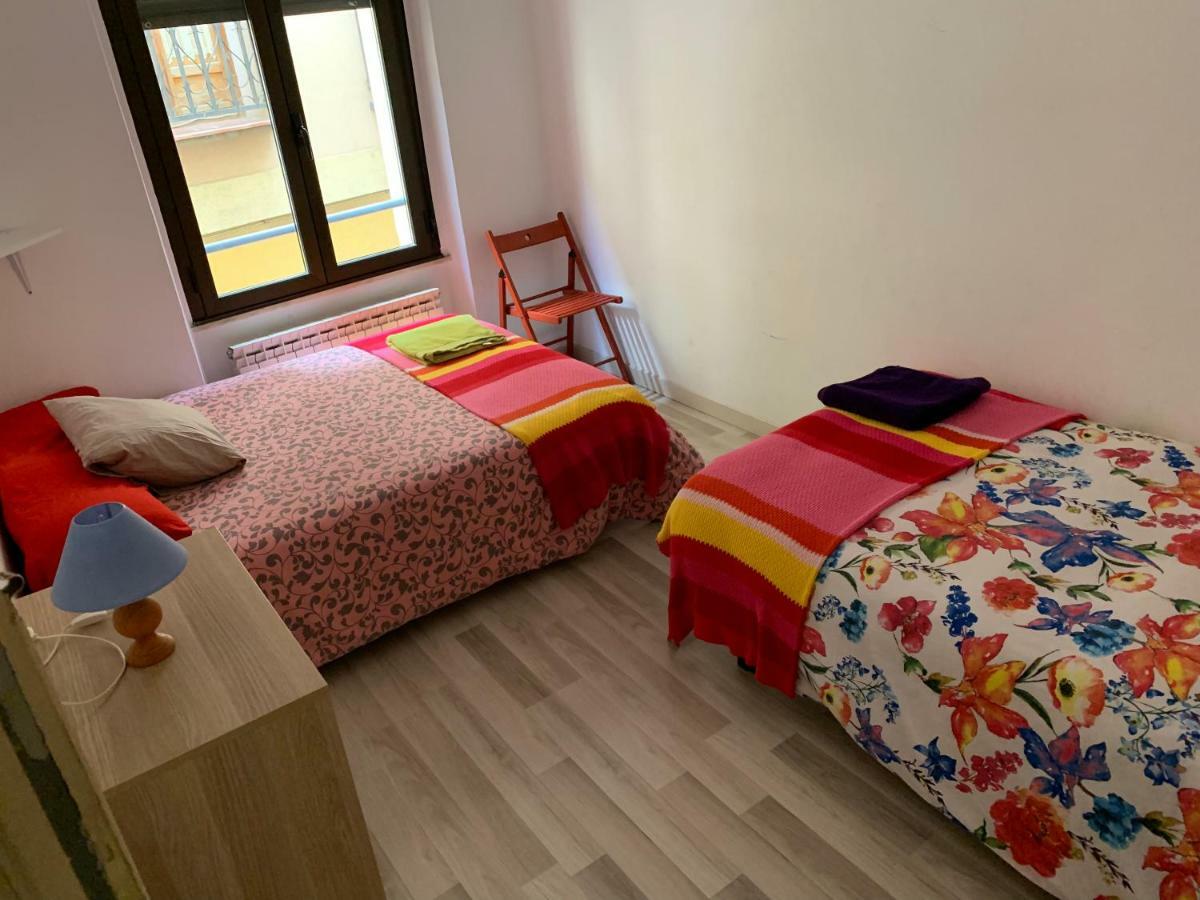 Ideal Grupos Grandes Barrio Humedo Леон Екстер'єр фото